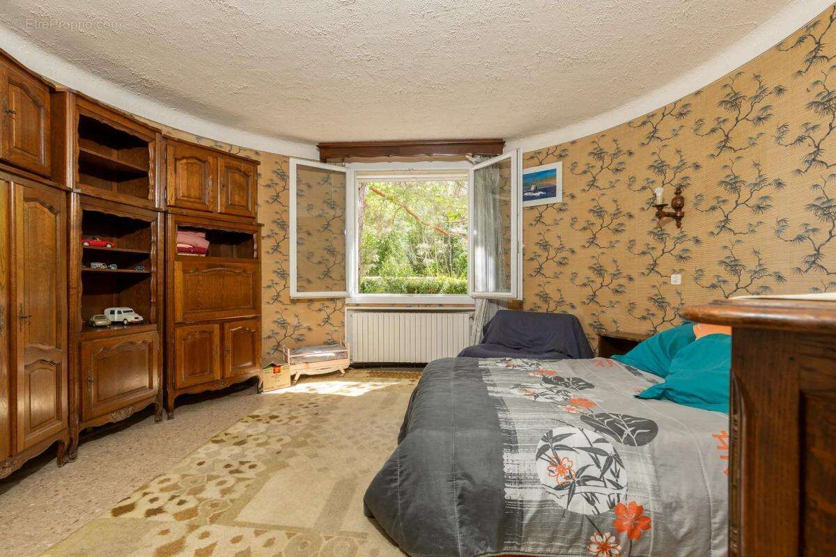 Maison à PELISSANNE