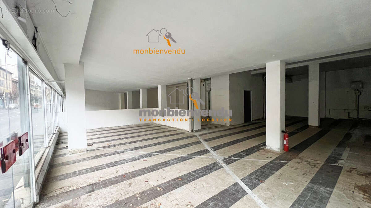 Commerce à AURILLAC