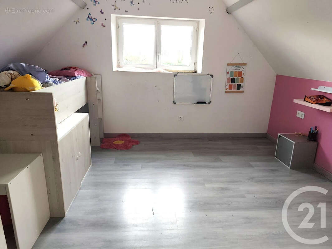 Maison à FOLLEVILLE