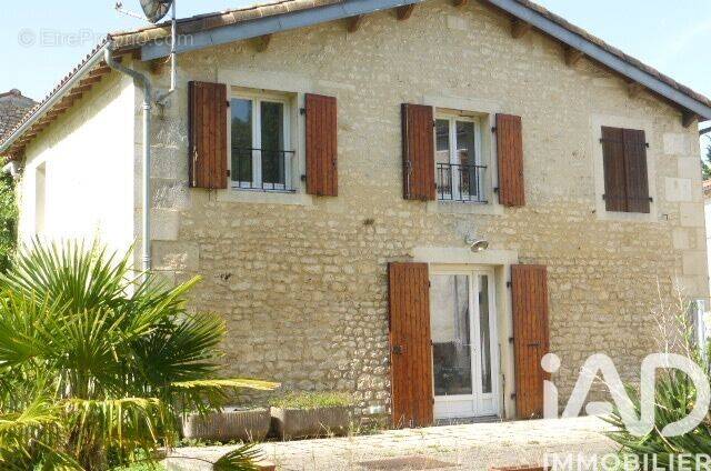 Photo 1 - Maison à MOSNAC