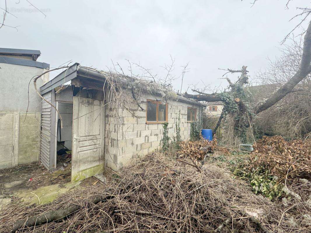 Maison à LE BLANC-MESNIL