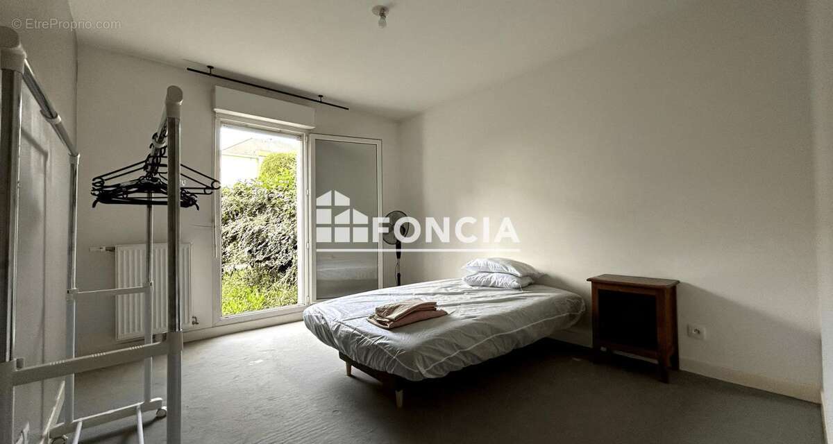 Appartement à SAINT-PIERRE-DU-PERRAY