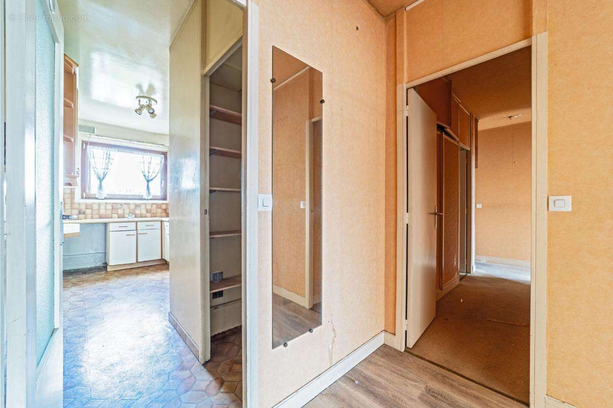 Appartement à LE PLESSIS-ROBINSON
