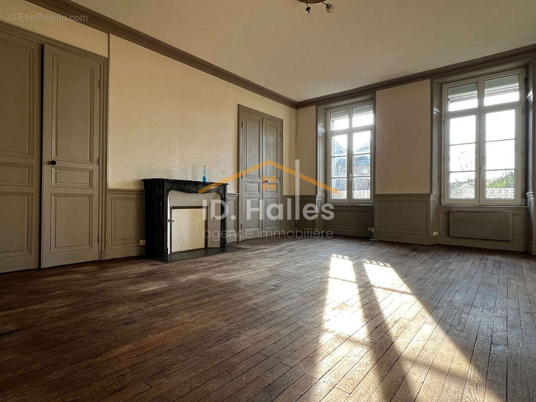 Appartement à LA GUERCHE-DE-BRETAGNE