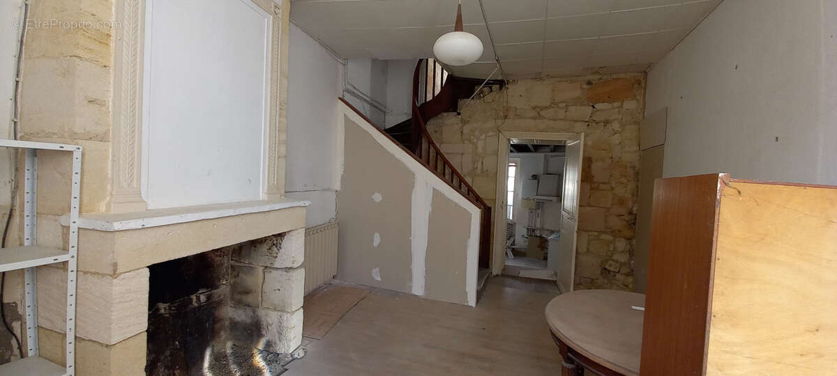 Maison à BOURG