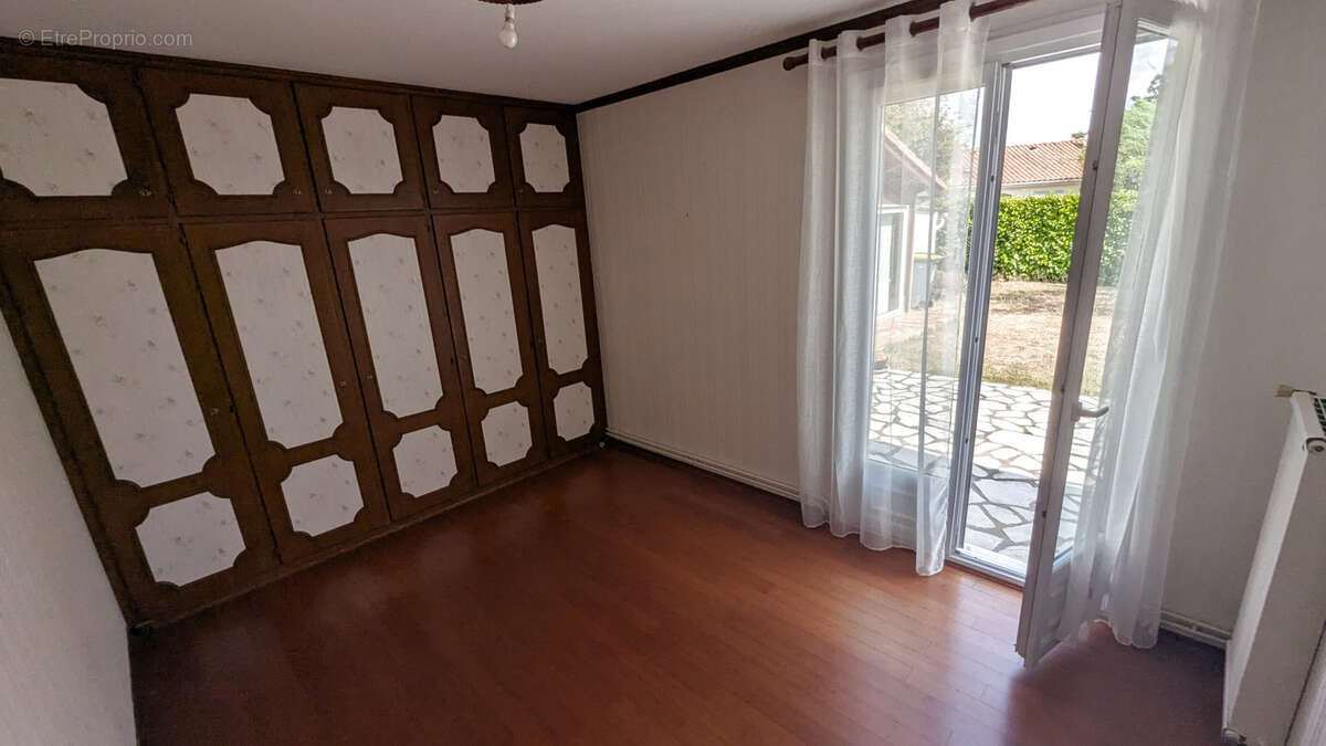 Magné plain pied 2 ch garage preau - photo 6