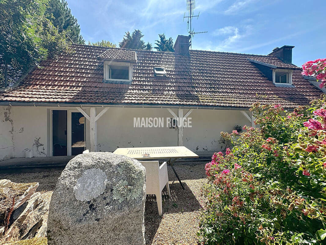 Maison à PLOUBEZRE
