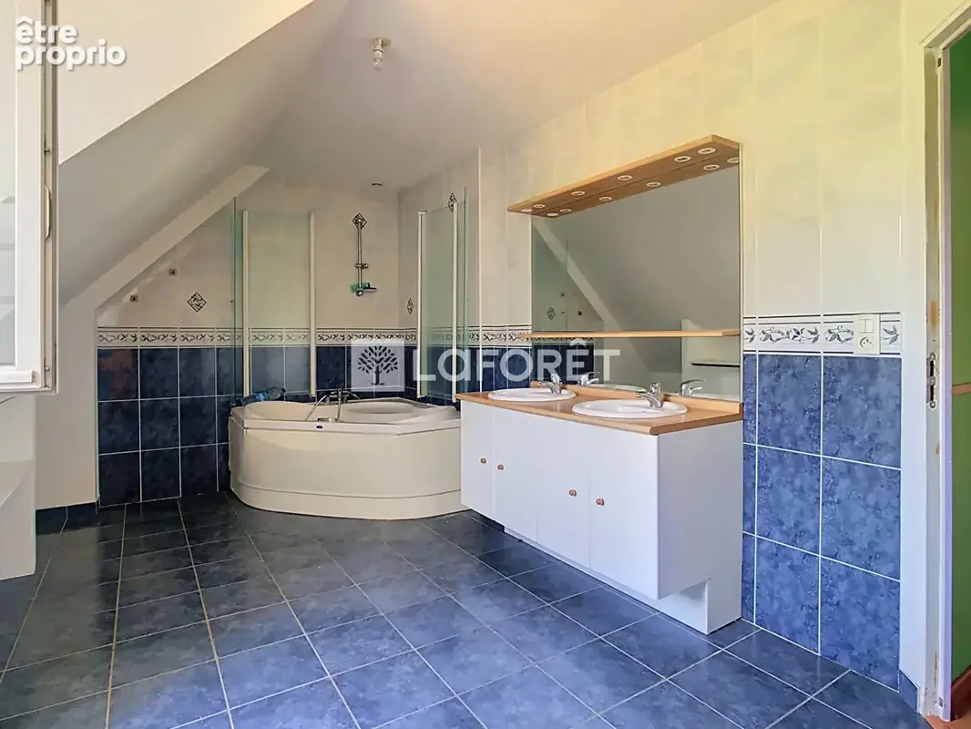Maison Val D'Anast 135 m2 4 chambres terrasse garage jardin - photo 11