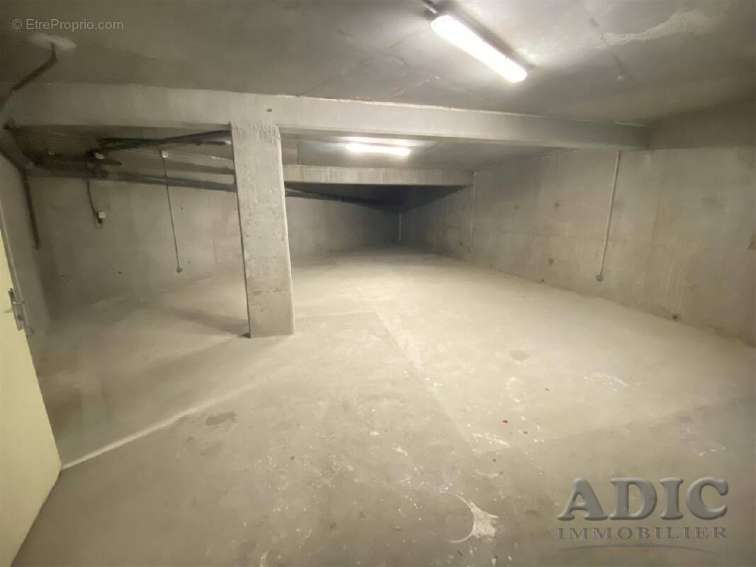 Commerce à DAMMARTIN-EN-GOELE