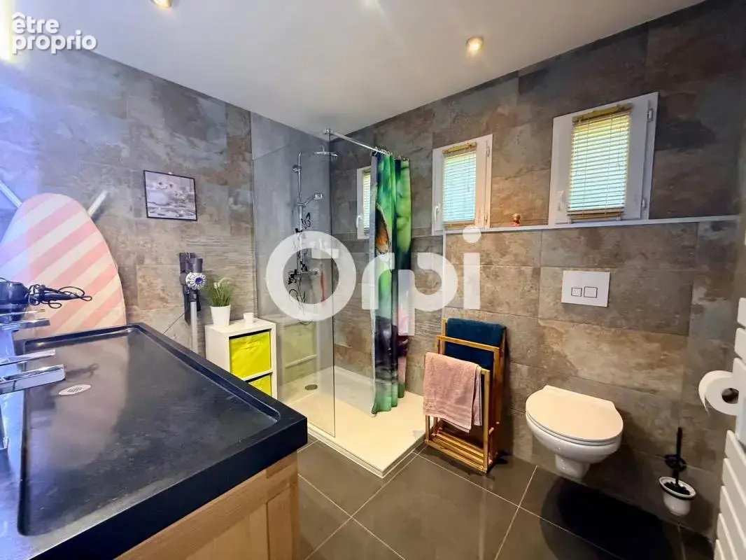 Ensemble immobilier avec habitation principale, dépendance et revenu locatif – Terrain de 1 004 m²

ALLEVARD-LES-BAINS – 38580 - photo 16