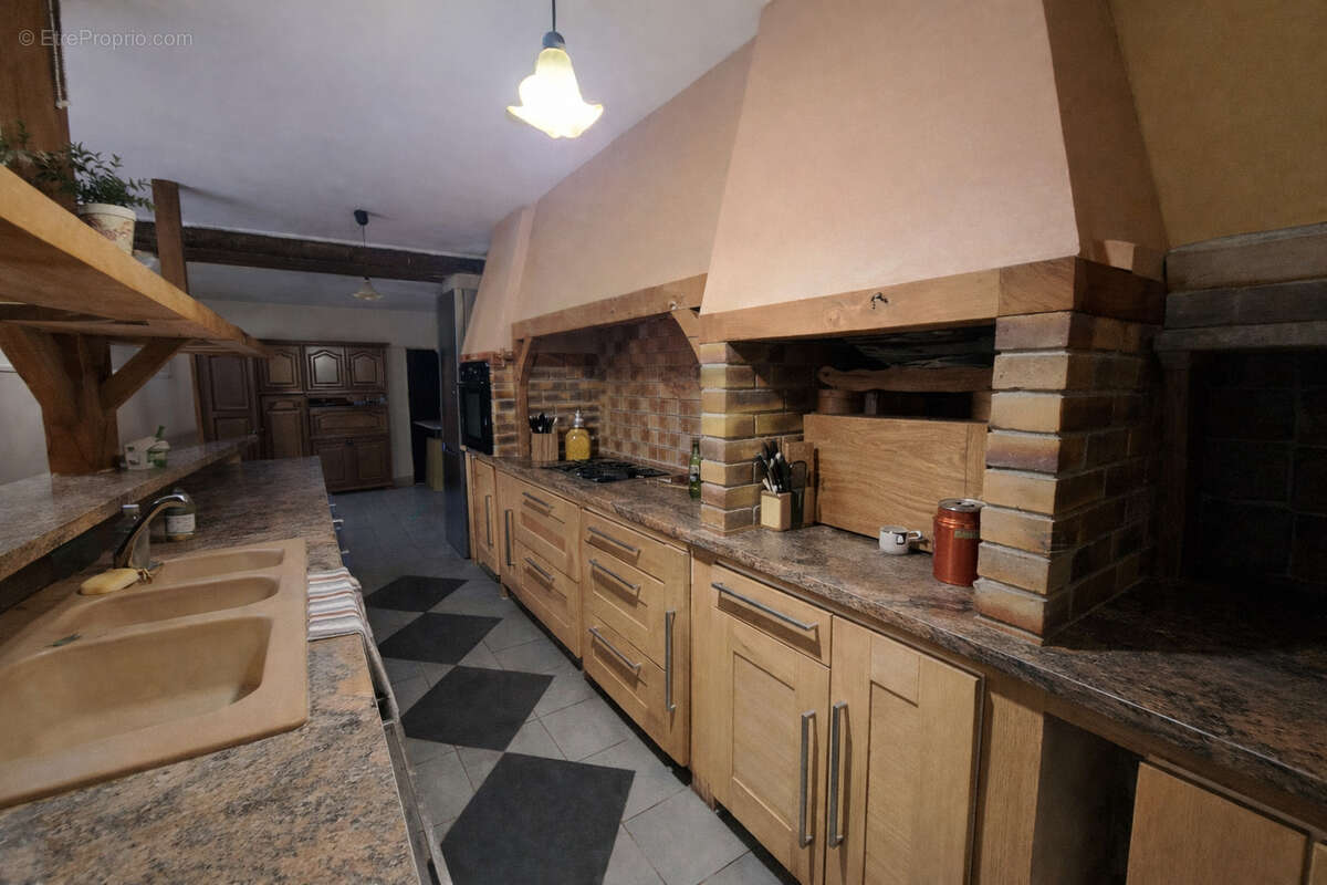 Appartement à BAIGNES-SAINTE-RADEGONDE
