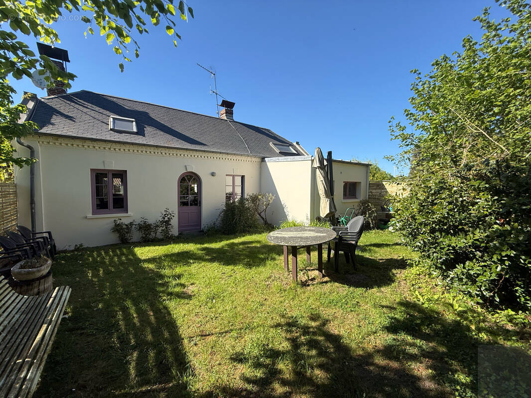 Maison à THEZY-GLIMONT