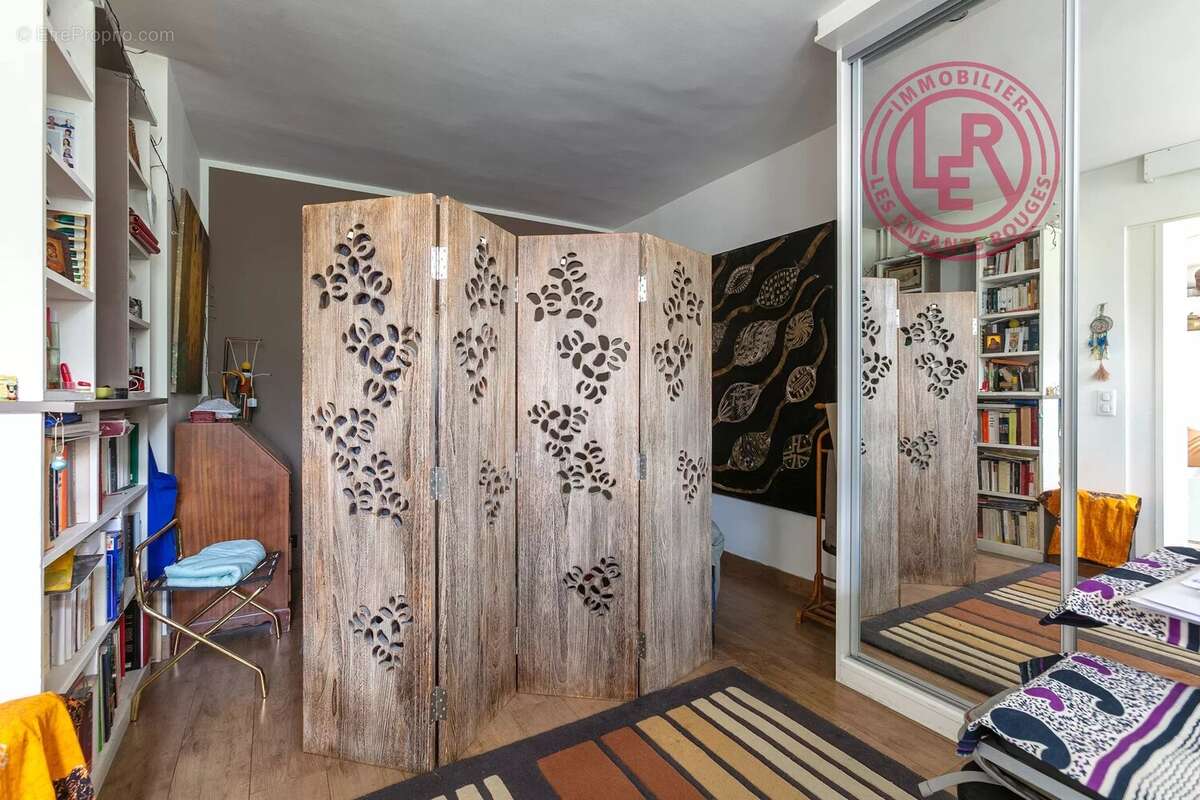 Appartement à PARIS-14E