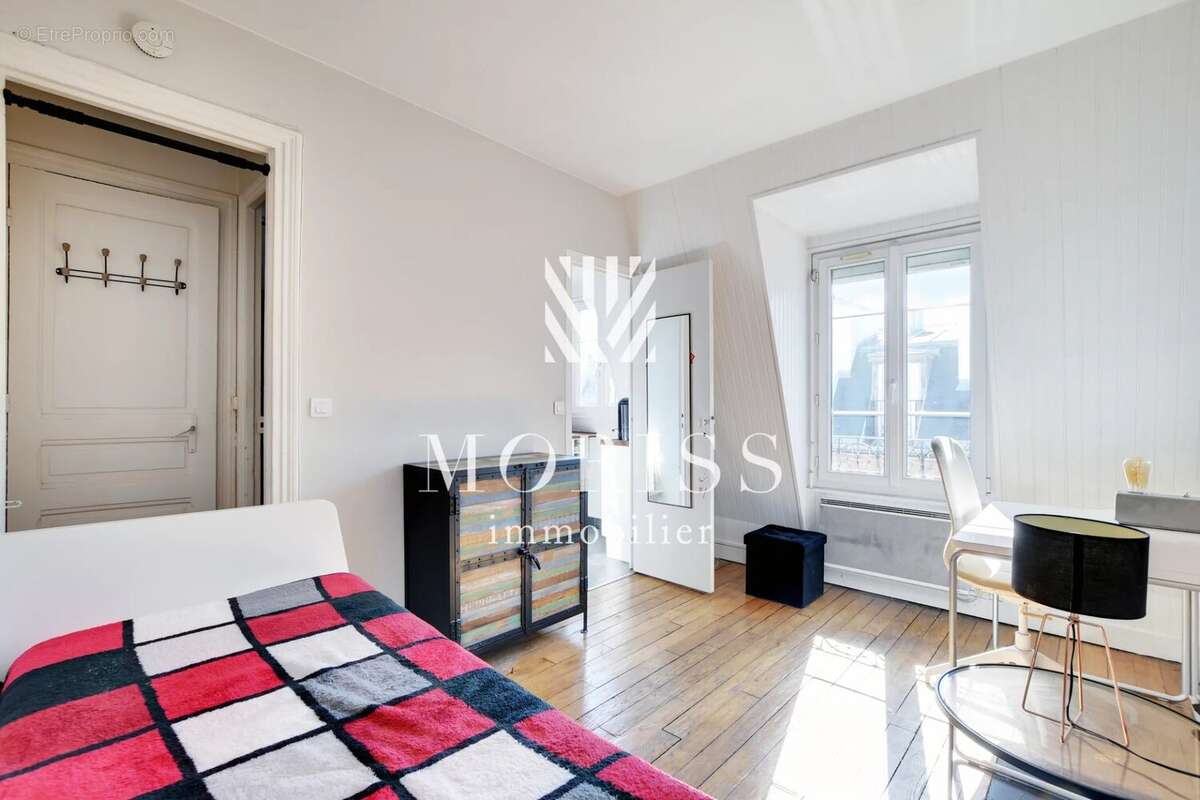 Appartement à PARIS-14E