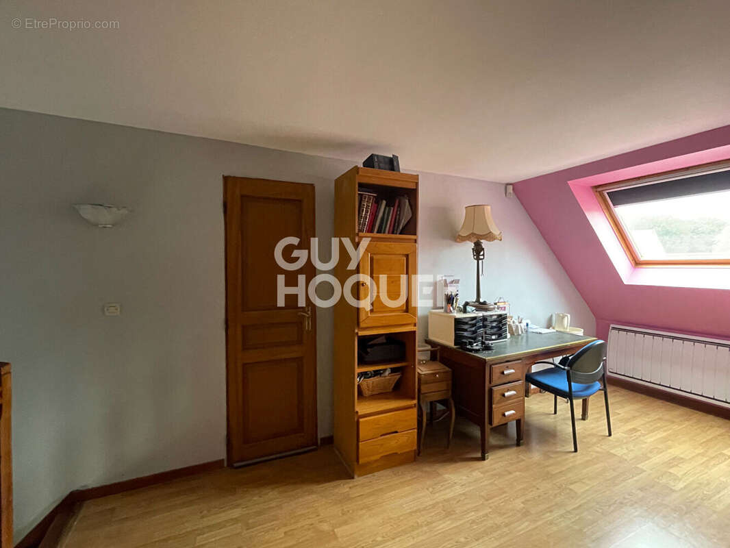 Maison à OZOIR-LA-FERRIERE