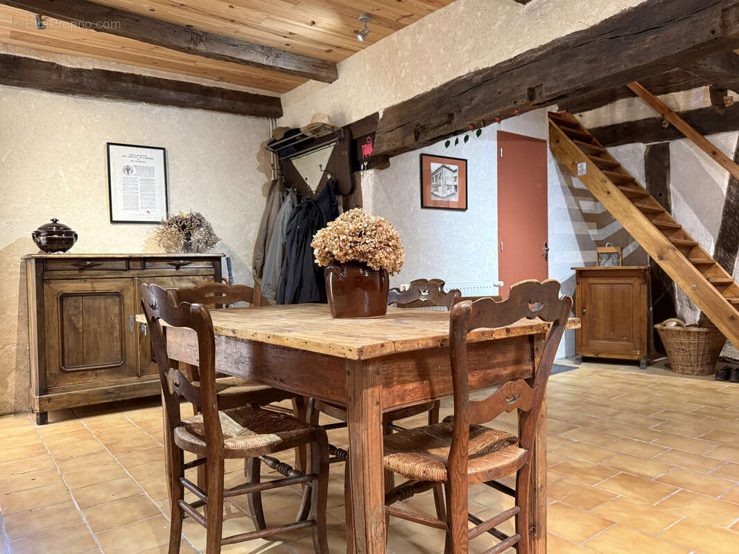 Maison de village avec terrasse de toit à Fourcès - photo 2
