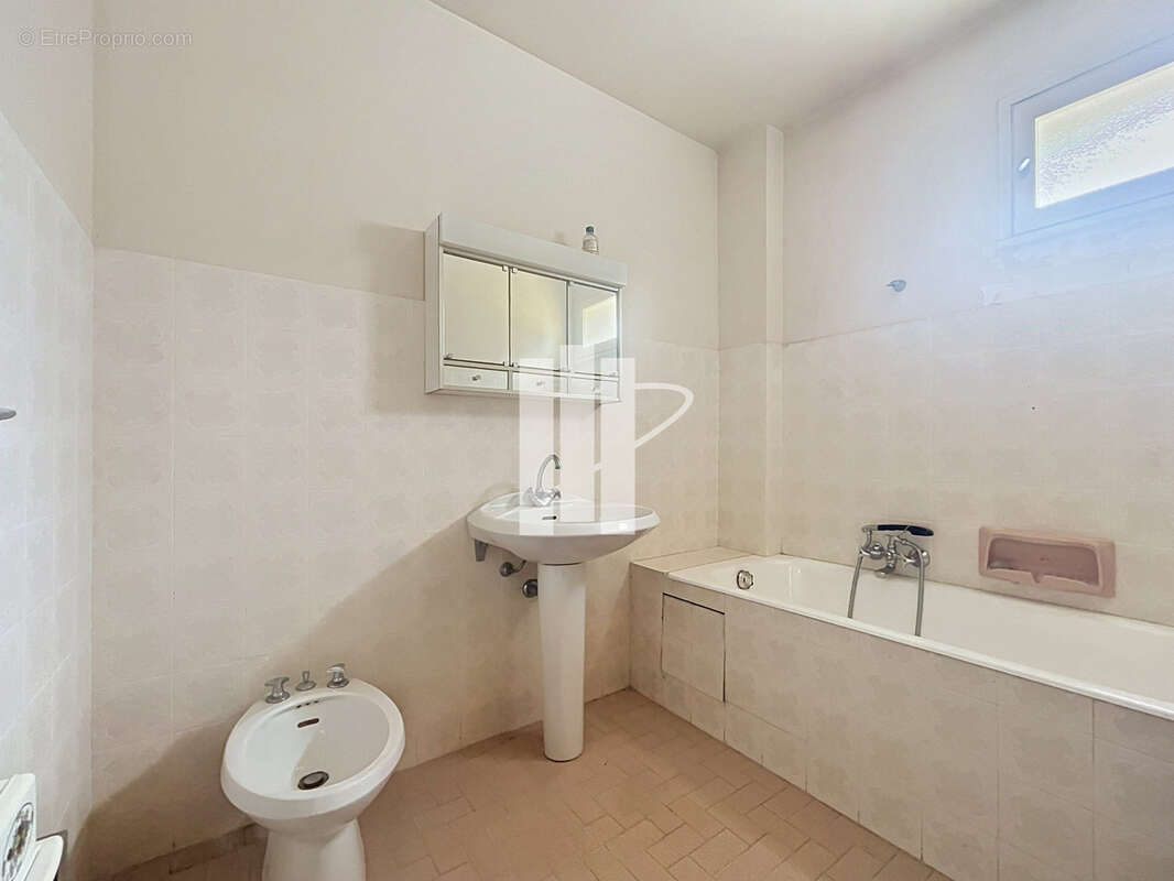 Appartement à SAINT-RAPHAEL