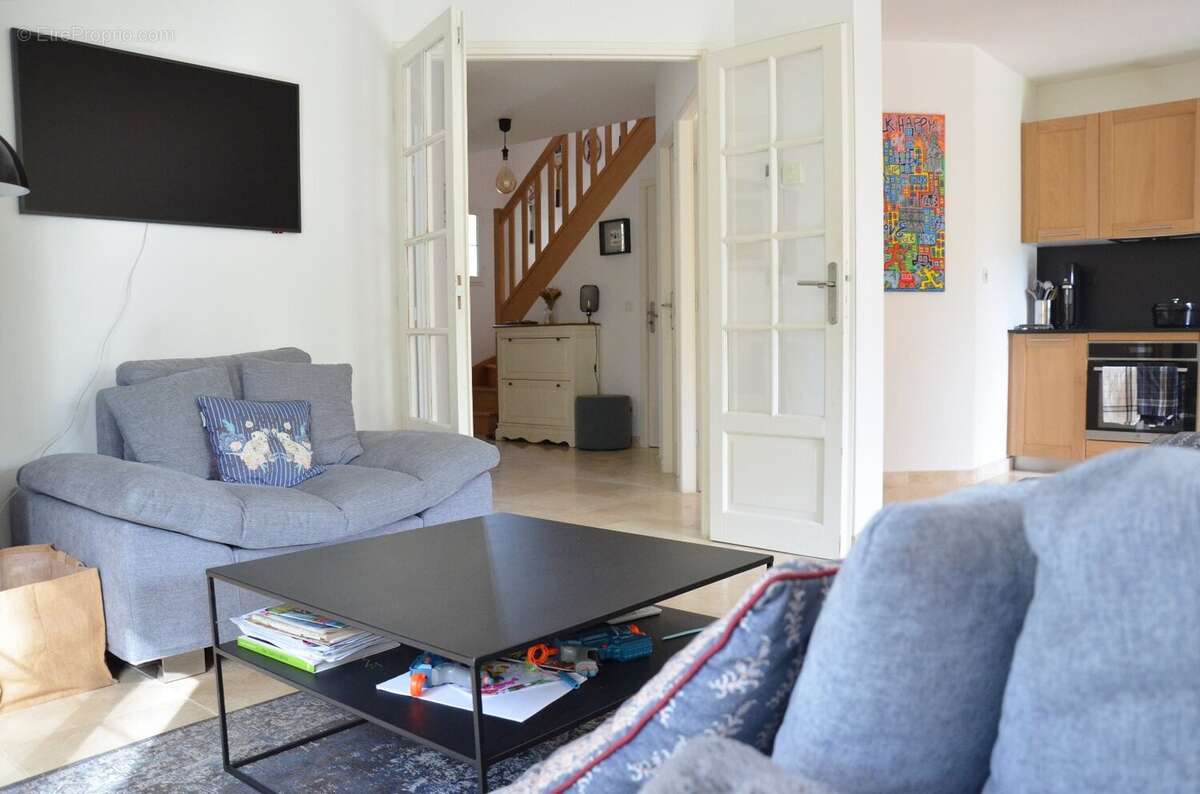 Maison à VILLIERS-LE-BACLE