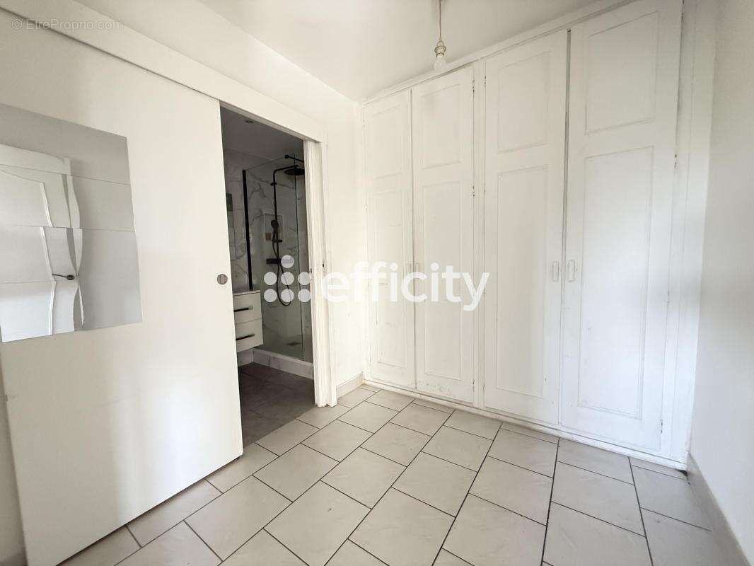 Appartement à GRIGNY