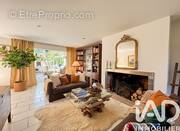 Photo 1 - Maison à LE CHESNAY