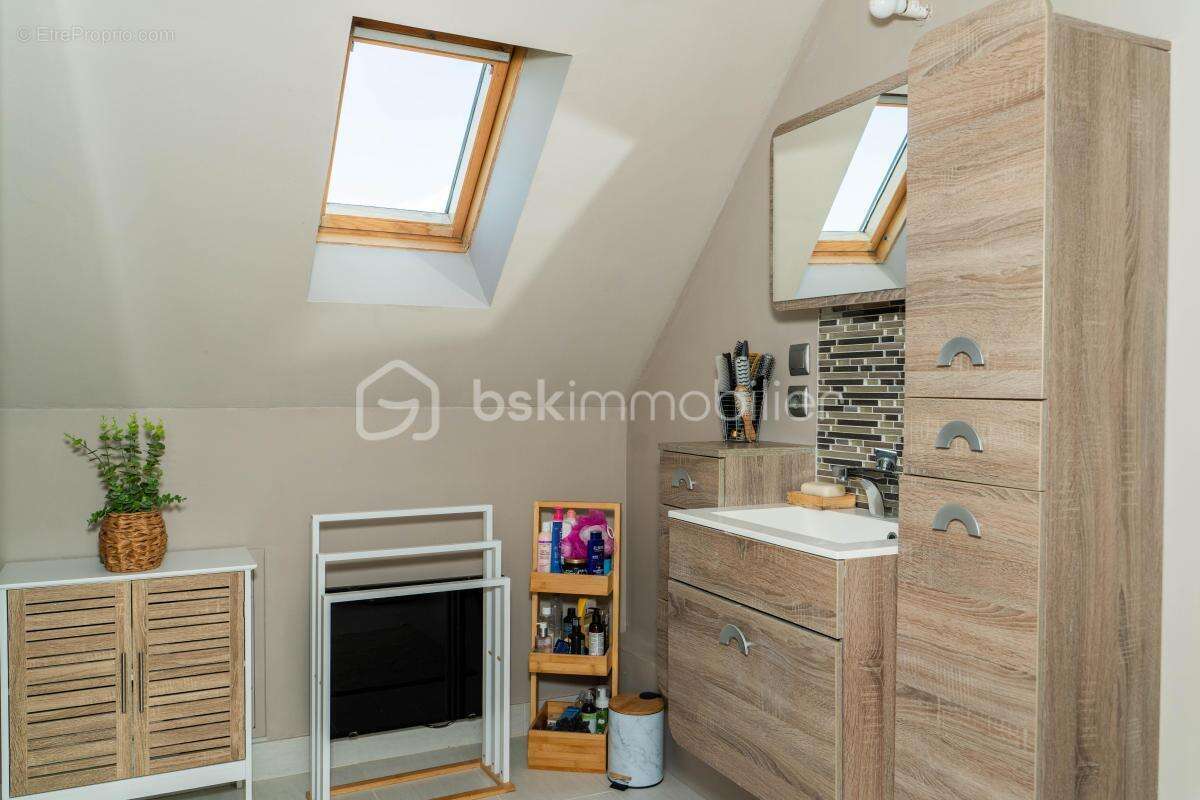 Maison 5 chambres - 115,84 m² - NANGIS - photo 14
