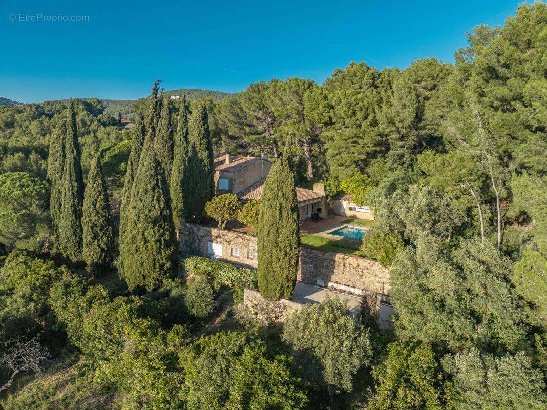 Photo Maison à Sanary-Sur-Mer au prix de 1 390 000€