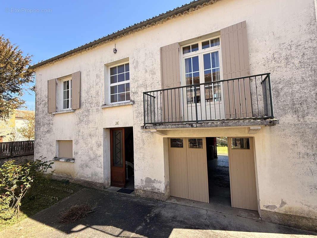 Maison à MONPAZIER