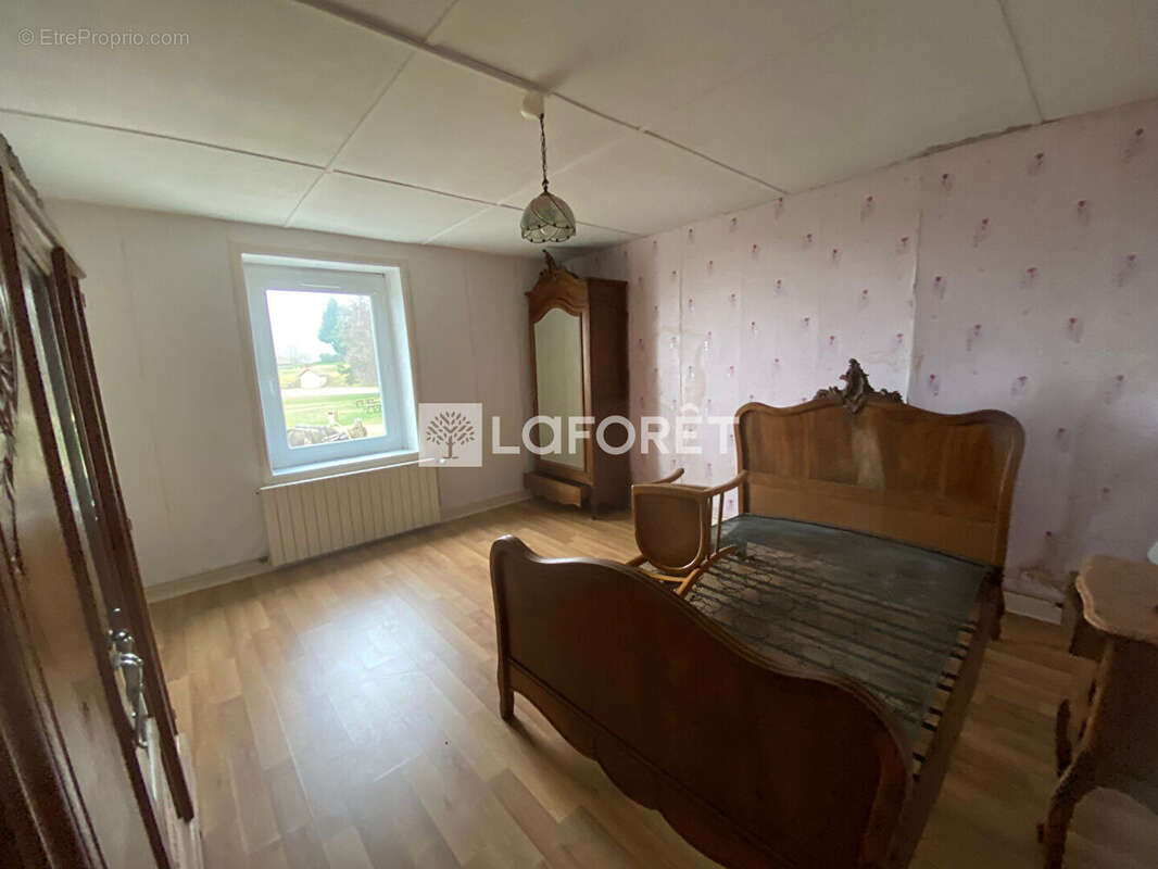 Maison 4 pièces à Arcon - 115 m² avec potentiel à rénover - photo 13