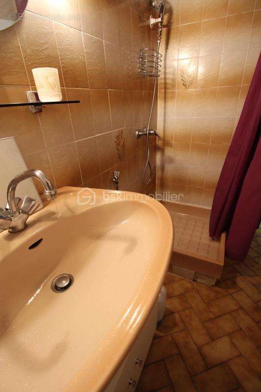 Appartement à SAINT-JEAN-DU-BRUEL