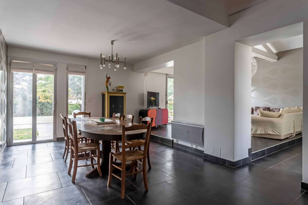 Village property with gite/annexe - photo 16
