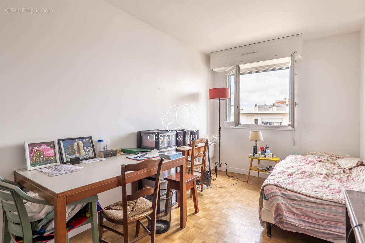 Appartement 68 m² à La Garenne-Colombes  - photo 7