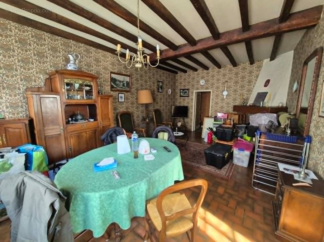 Maison à LURY-SUR-ARNON
