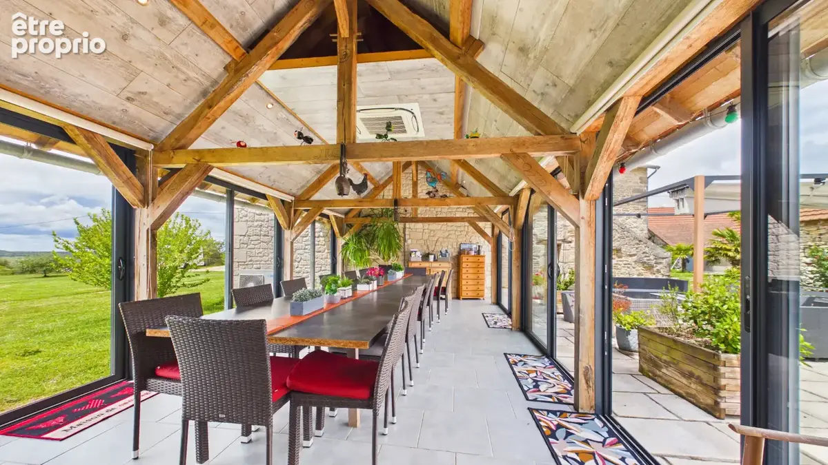 Ensemble immobilier en pierre avec gîte, maison principale, roulottes et piscine près de Cajarc - photo 24