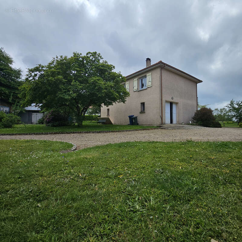 Autre à SAINT-GENCE