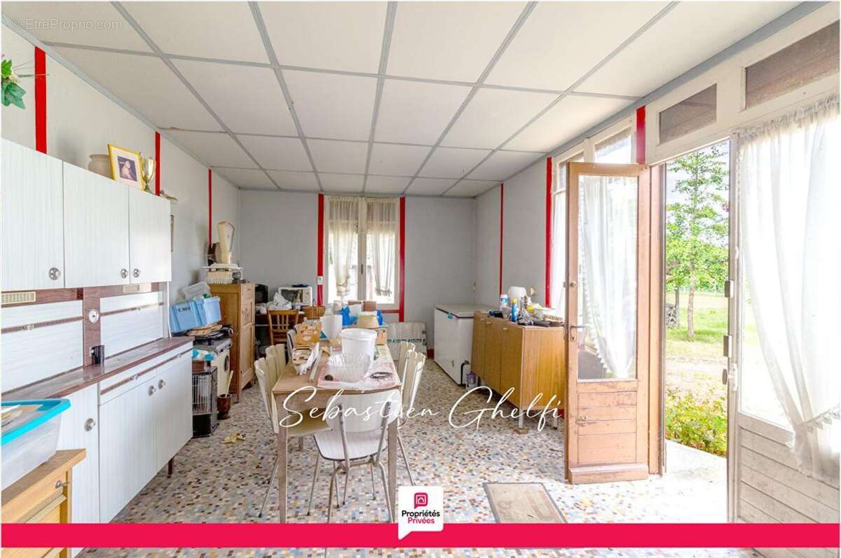 maison avec dépendances et hangar sur parcelle de plus de 3000m² - photo 5