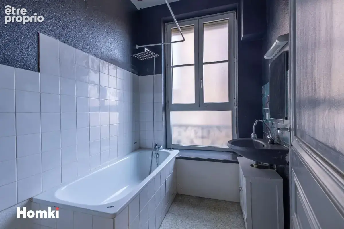 Appartement T2 de 59 m² à Saint-Étienne 42000, Place Fourneyron - photo 8