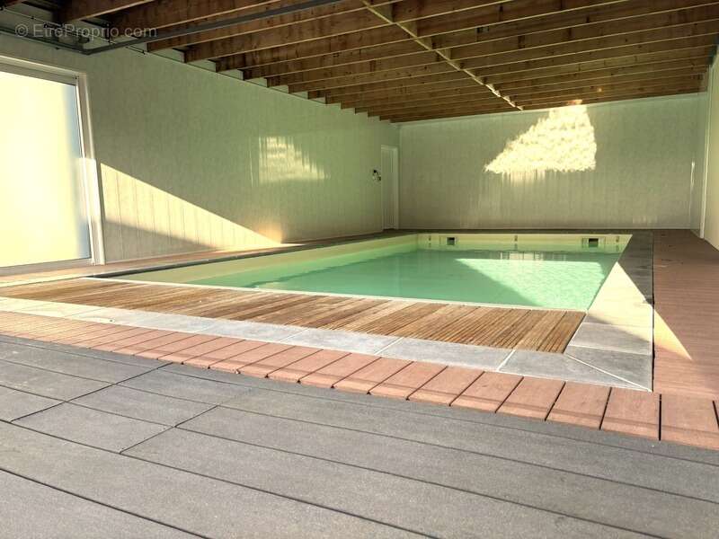 Maison à LA TURBALLE