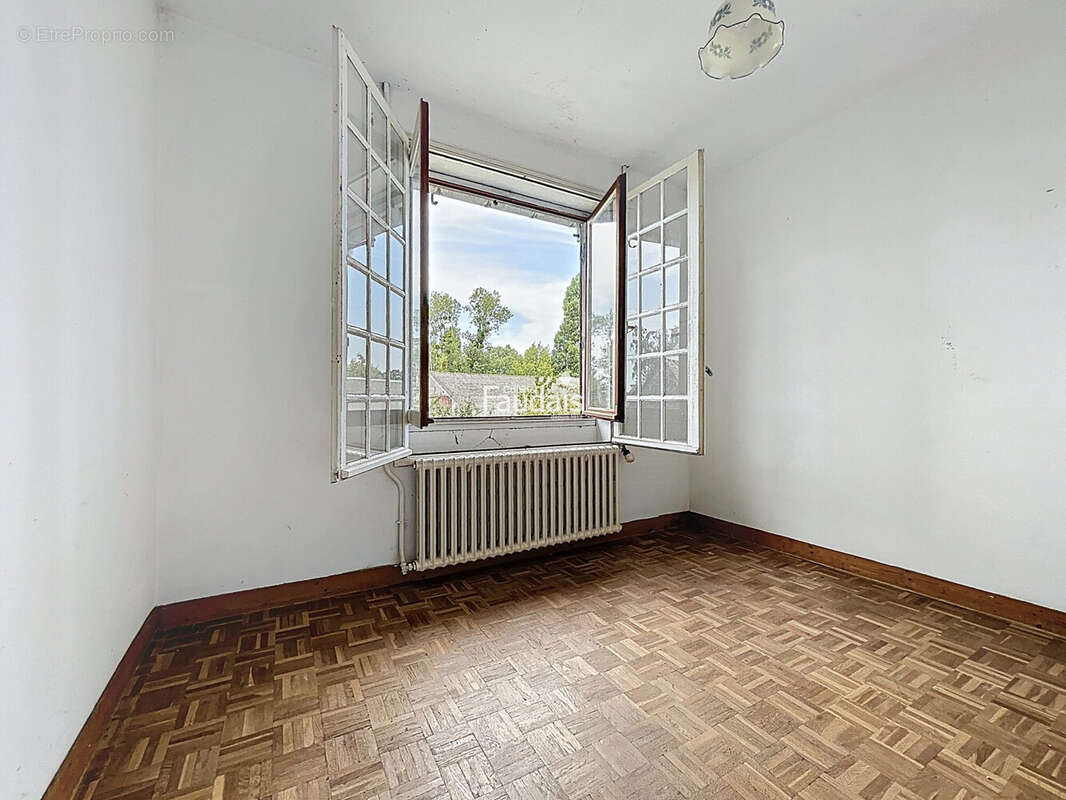 Maison 116 m² à Gouville-Sur-Mer  - photo 6