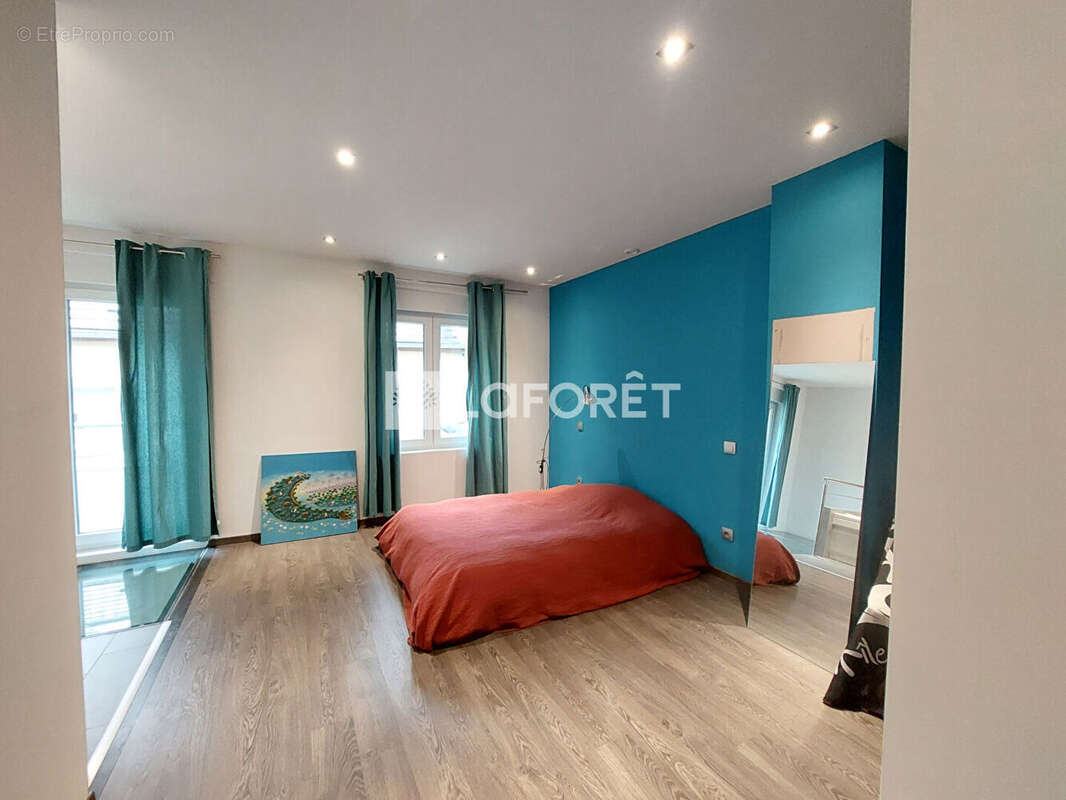 Maison à AUDUN-LE-TICHE