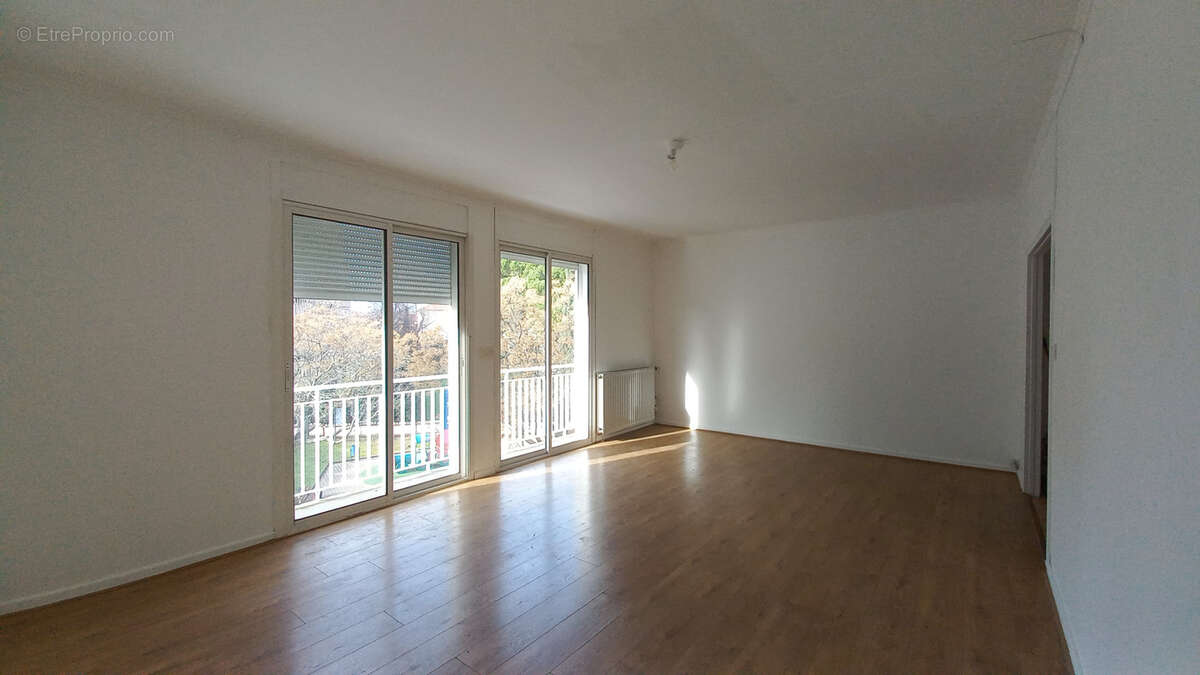Appartement à BEZIERS