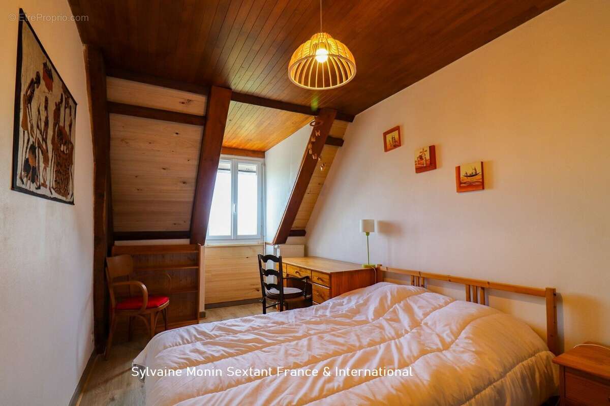 Maison à SAINT-RABIER