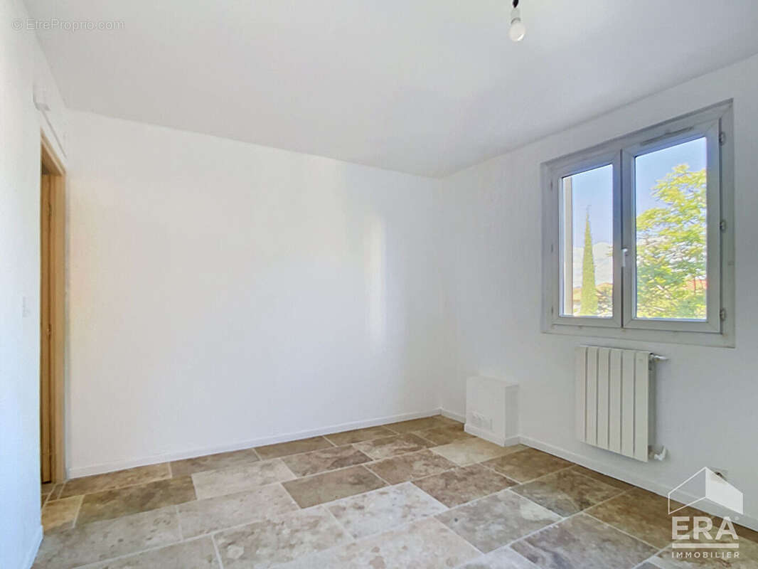 Appartement à MARSEILLE-9E