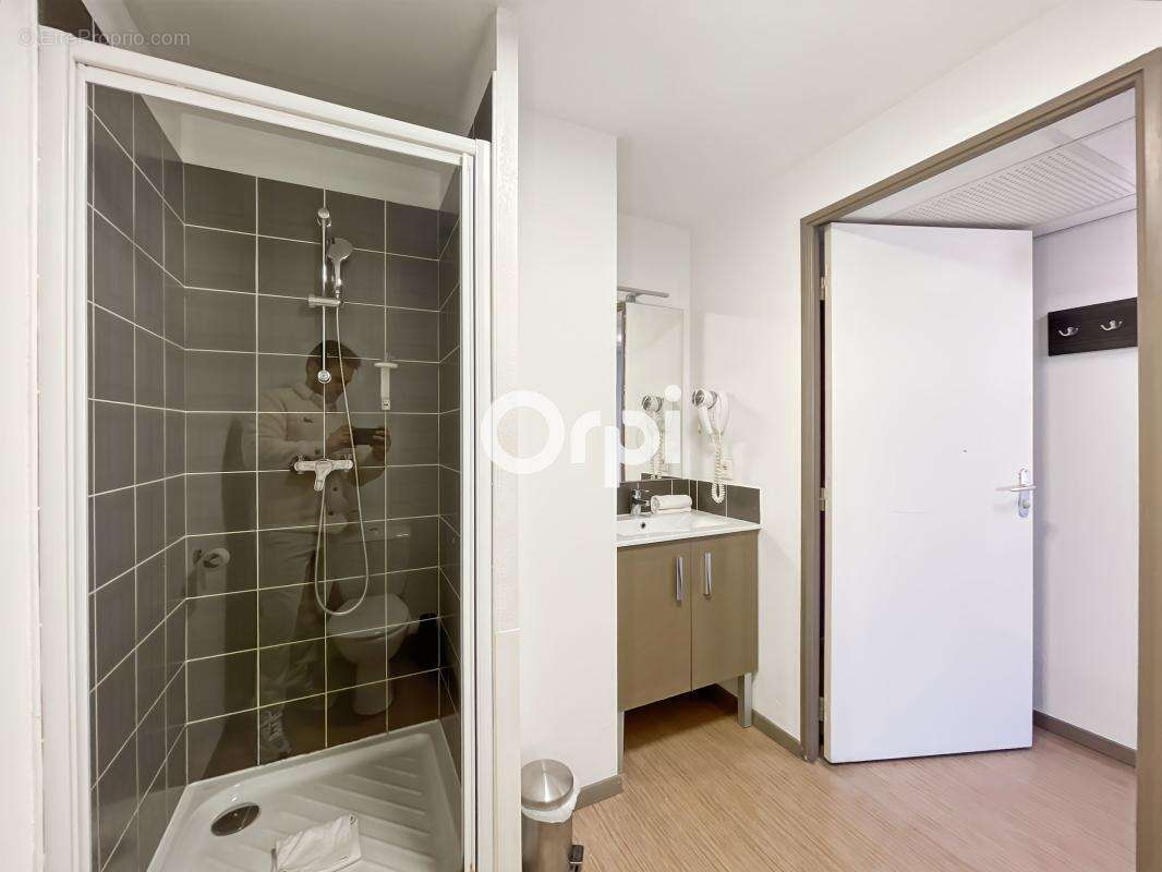 Appartement à MARSEILLE-4E