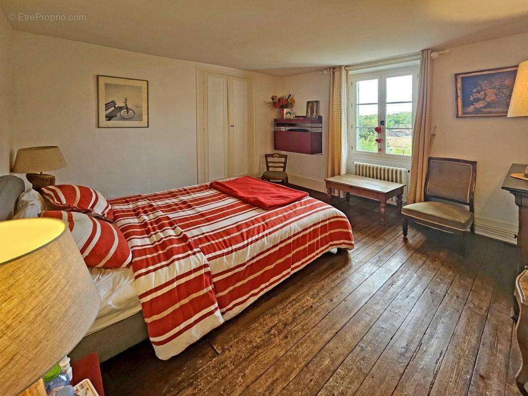 Maison de charme 3/4 chambres à Dampierre-en-Yvelines – 142 m² – 520 000 € - photo 11