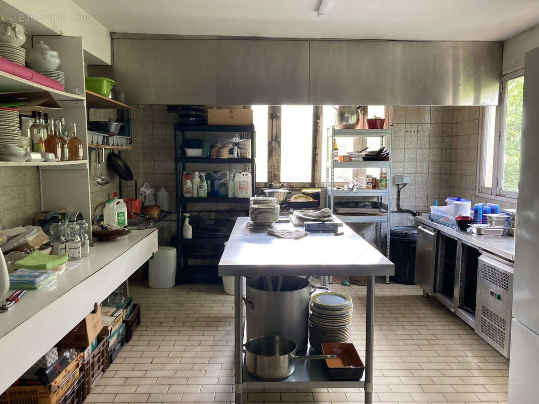 Commerce à BRIVE-LA-GAILLARDE