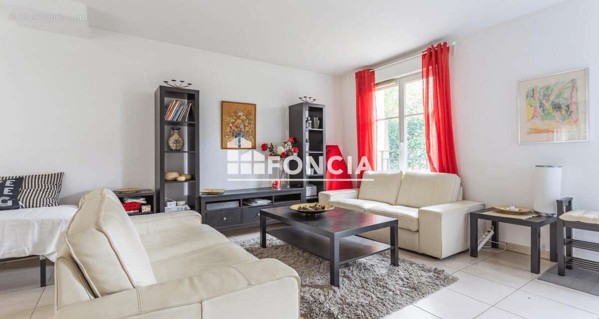 Maison à CHILLY-MAZARIN