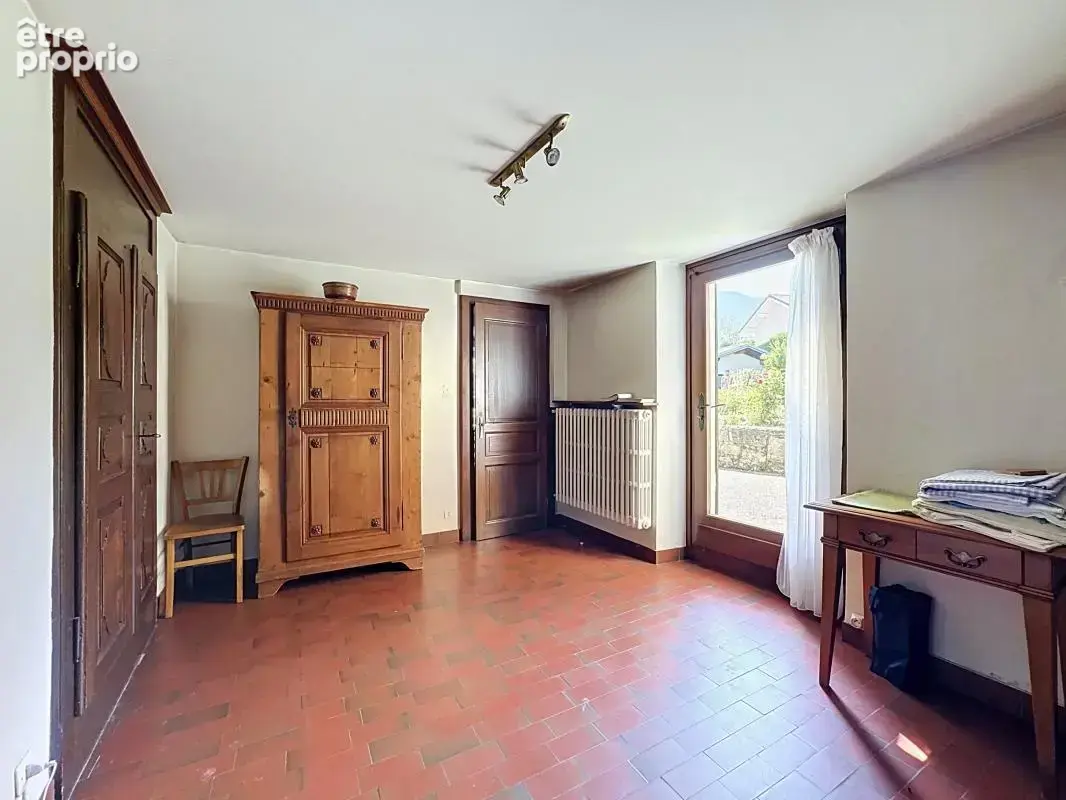Maison 155 m² à La Roche-Sur-Foron  - photo 6
