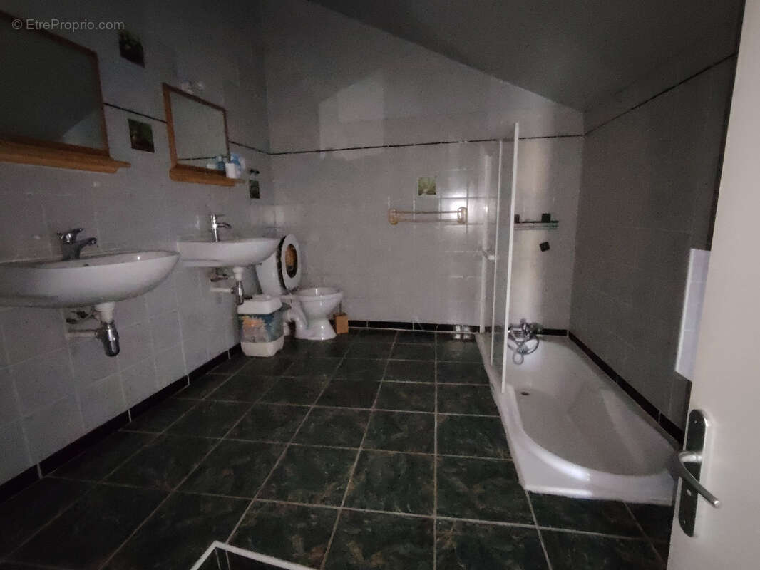 Maison à SAINT-PRIEST-SOUS-AIXE