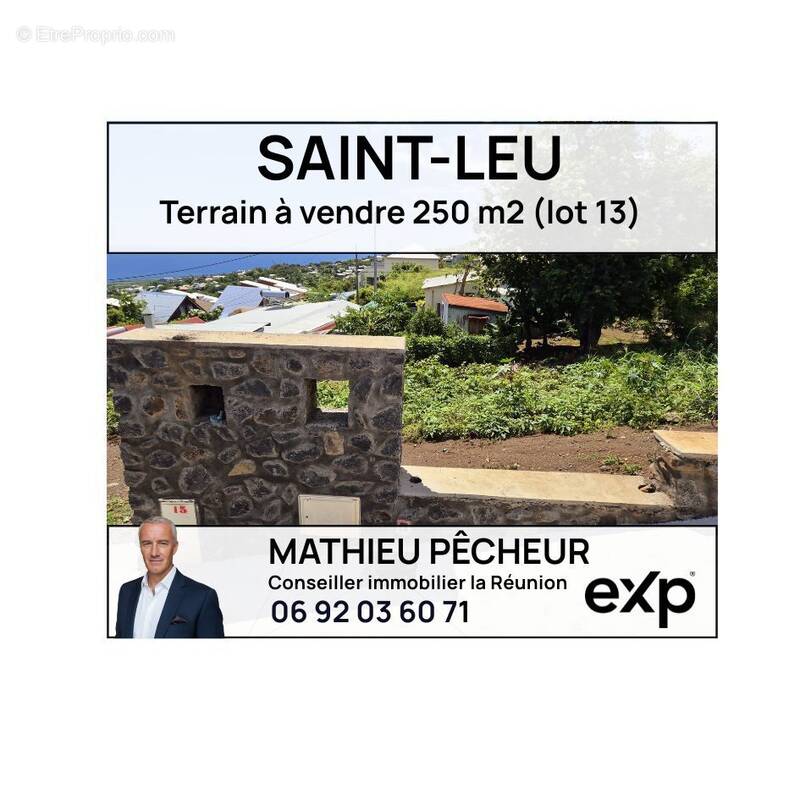 Terrain à SAINT-LEU