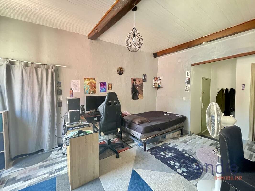 Appartement à LORGUES